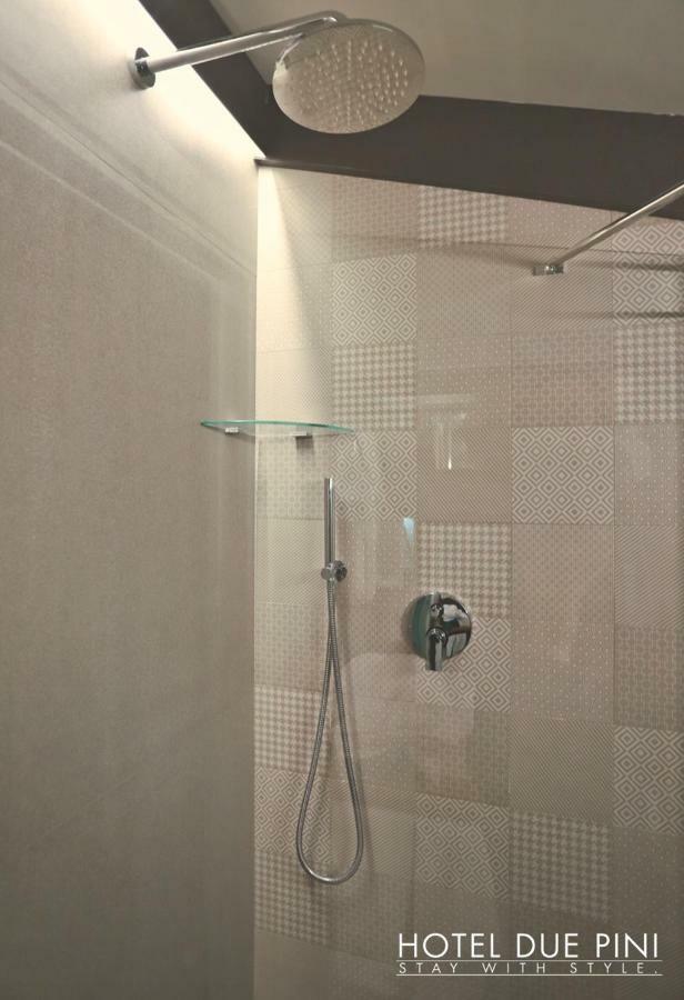 Hotel Due Pini Формиджине Екстериор снимка